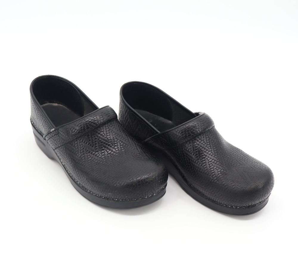 Dansko Women's Black Leather Woven Paten Mule Clogs Sz 41 / 10.5